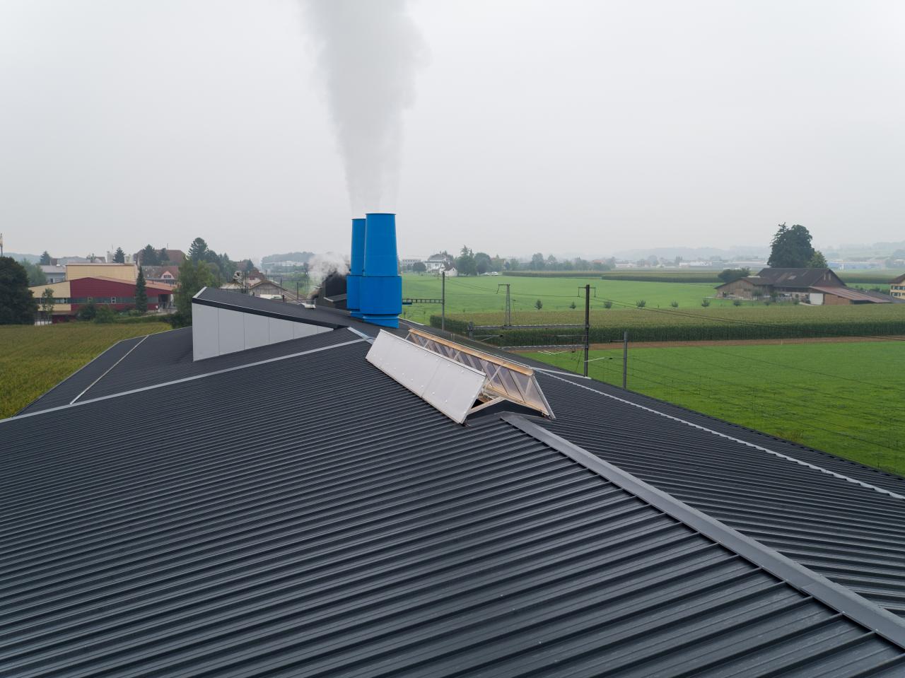 hiwi-firstentlueftung-industriegebauede